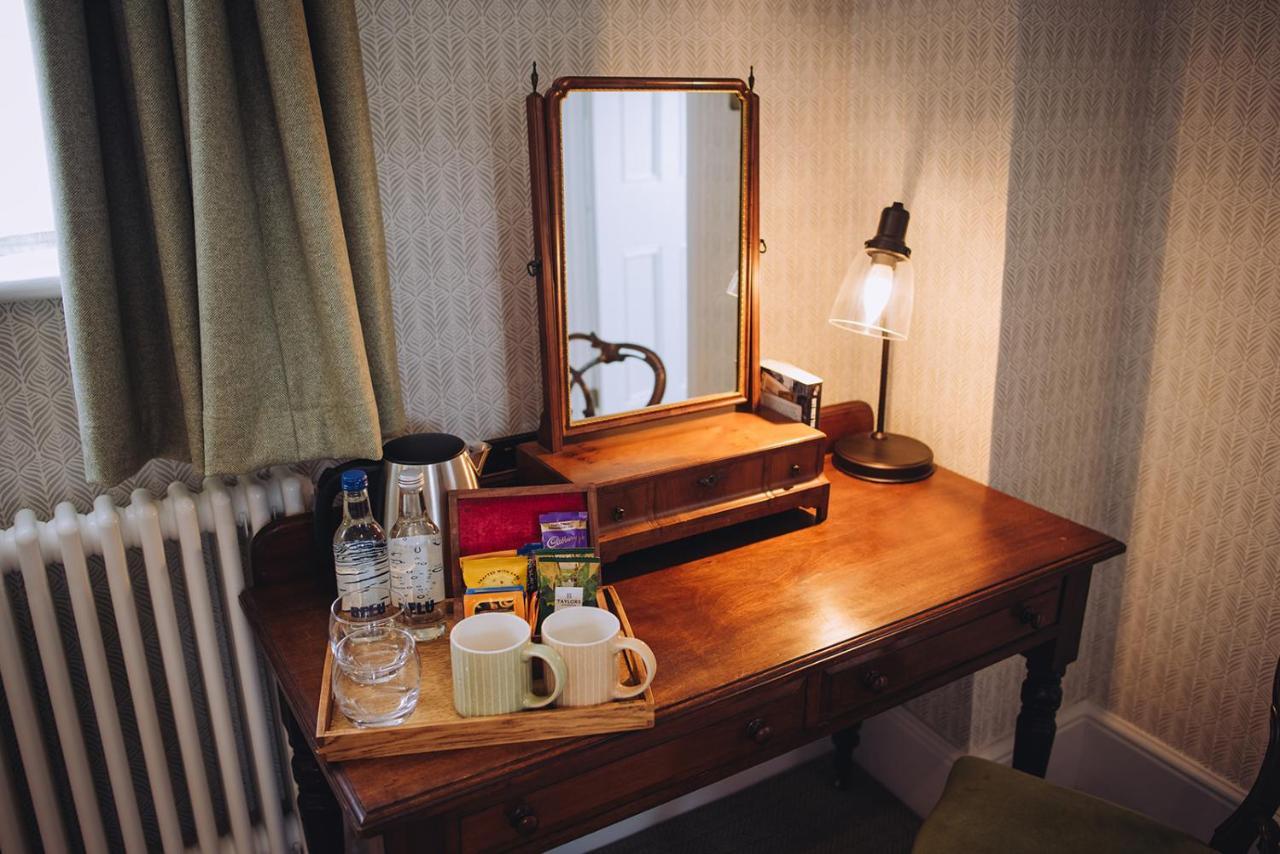The Drummond At Albury Guildford Eksteriør billede