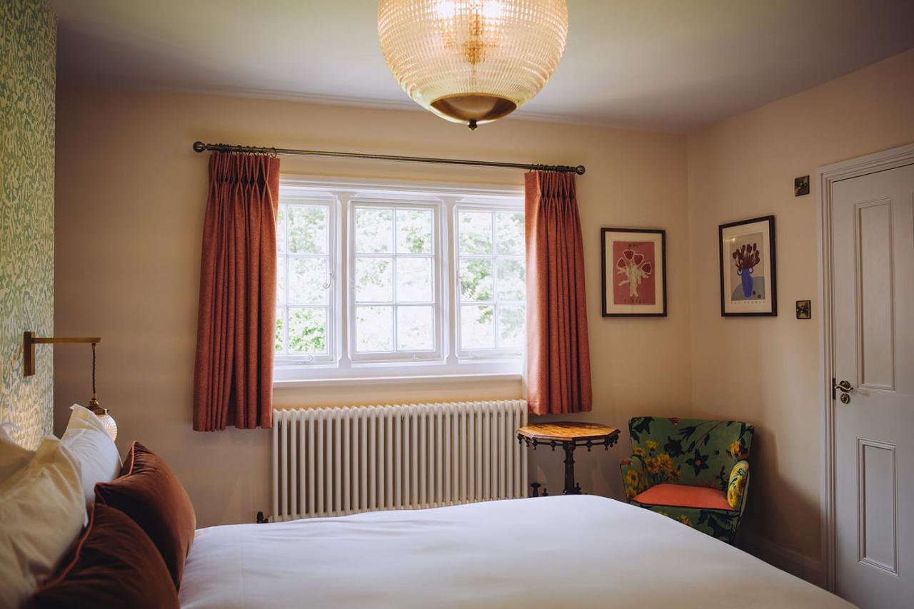 The Drummond At Albury Guildford Eksteriør billede